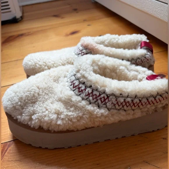 UGG tazz II Cream Sherpa Platform clog slipper in Heritage braid size 7 cozy - Picture 7 of 12